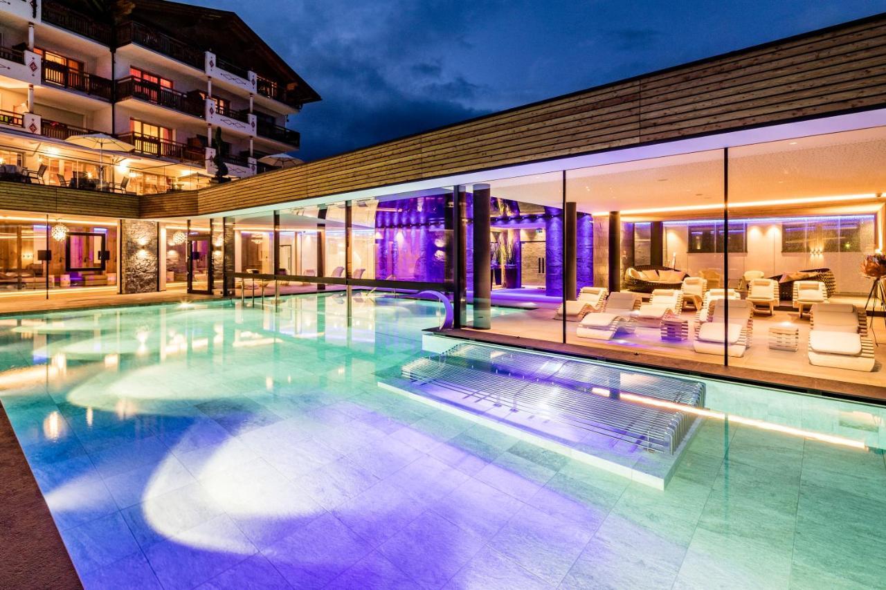 Sonnenberg Panorama Dolomites Wellbeing Hotel Maranza Exterior foto