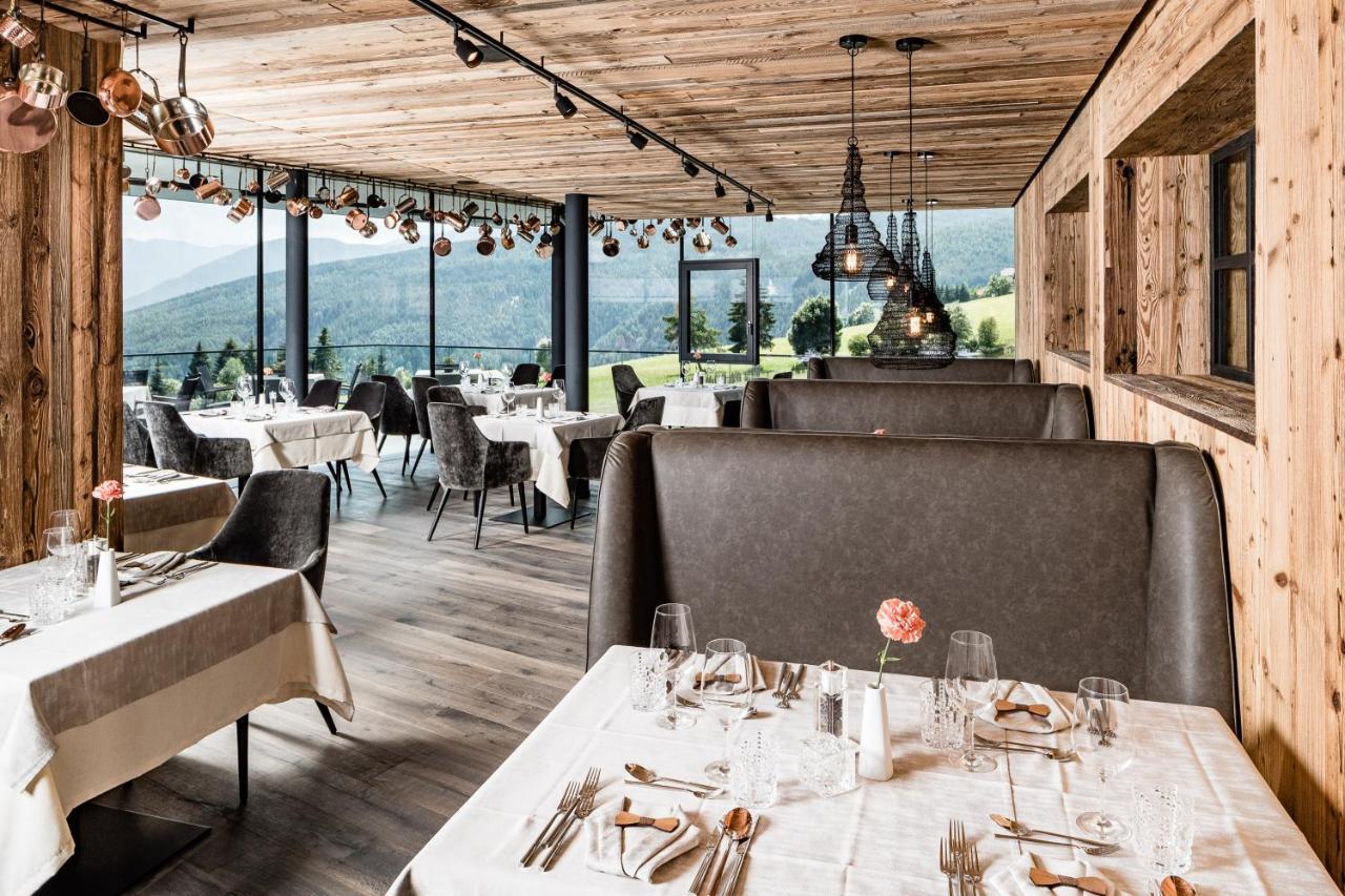 Sonnenberg Panorama Dolomites Wellbeing Hotel Maranza Exterior foto