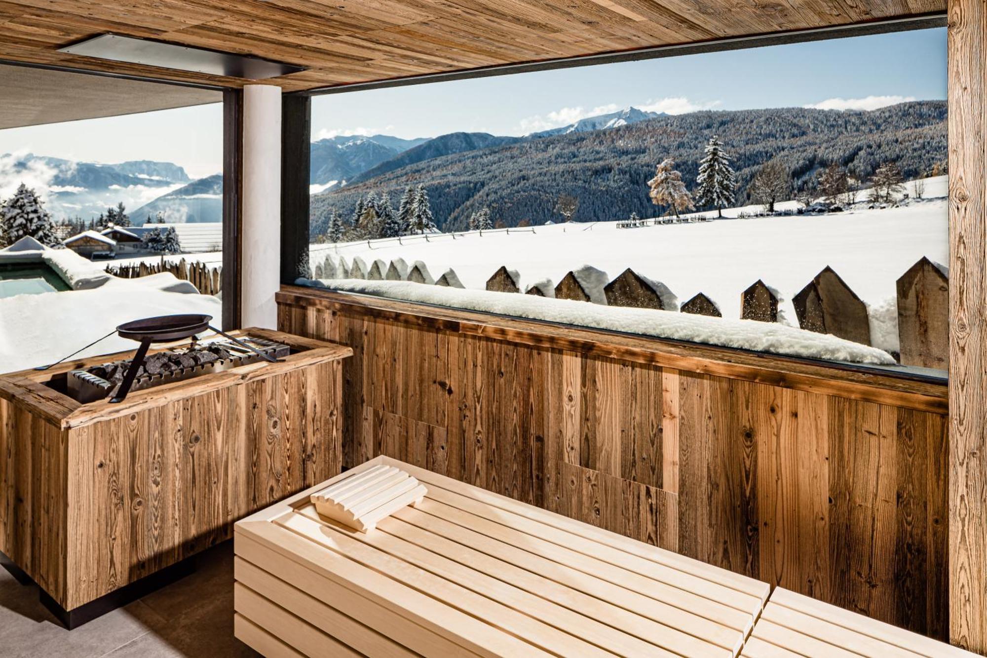 Sonnenberg Panorama Dolomites Wellbeing Hotel Maranza Exterior foto
